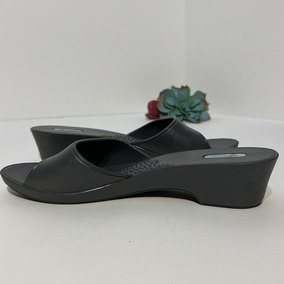 OKA Bee Womens Comfort Beach Sandals Size 9 - Picture 4 of 9